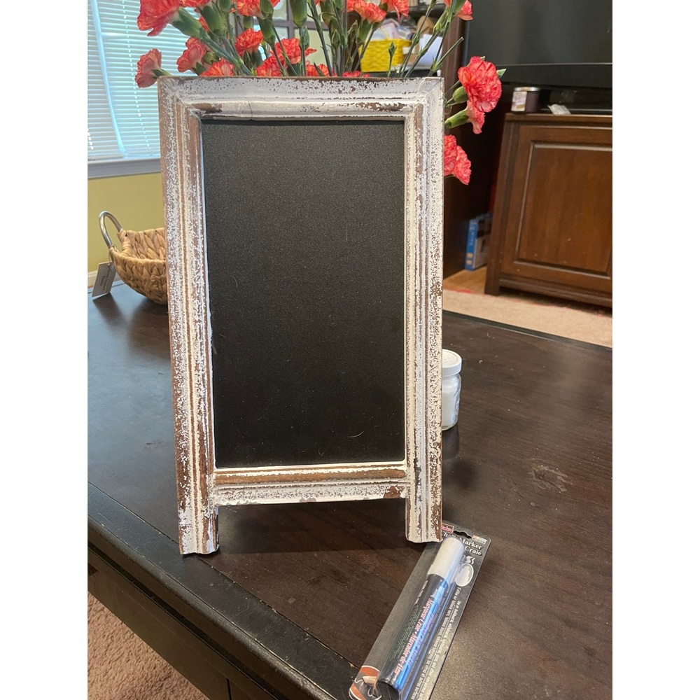 Home decor chalk board + chalk marker